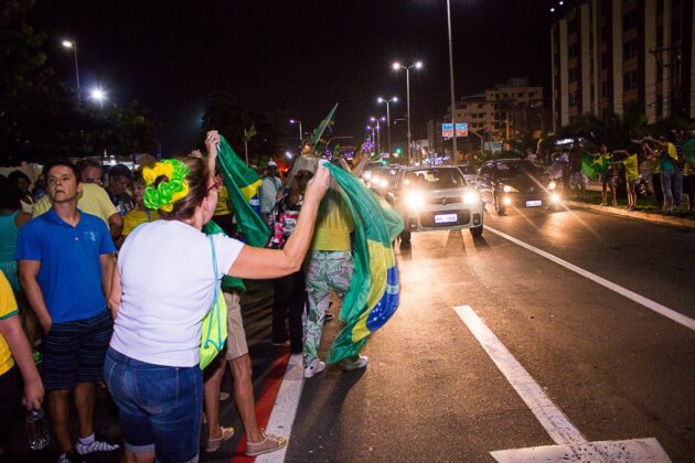 Manifestação em Camburi