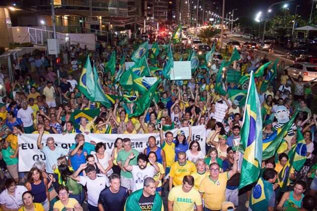 Manifestação em Camburi