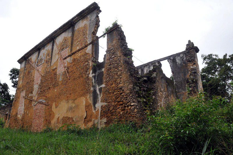 Prefeitura da Serra inicia restauração da Igreja de São José, em Queimado Prefeitura da Serra inicia restauração da Igreja de São José, em Queimado