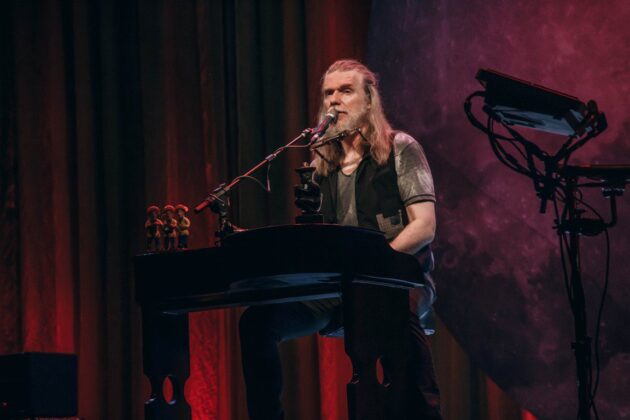 Humberto Gessinger apresenta a turnê “Ao Vivo Pra Caramba” em Vila Velha
