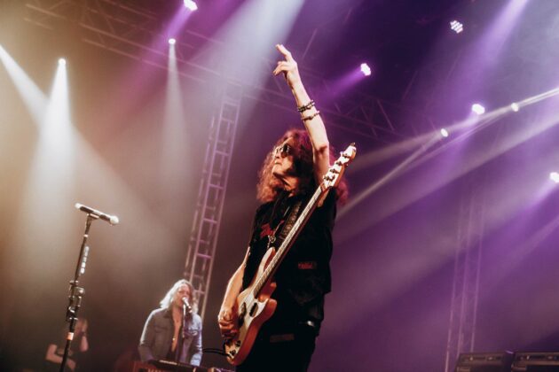Glenn Hughes se apresenta em Vila Velha