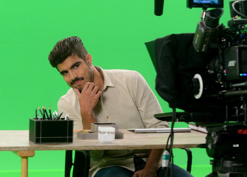 Caio Castro é a aposta da nova campanha publicitária da Tele Sena