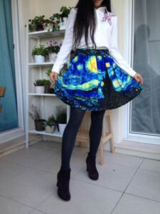 Obra de arte! Quadro de Van Gogh vira estampa de roupa e acessório