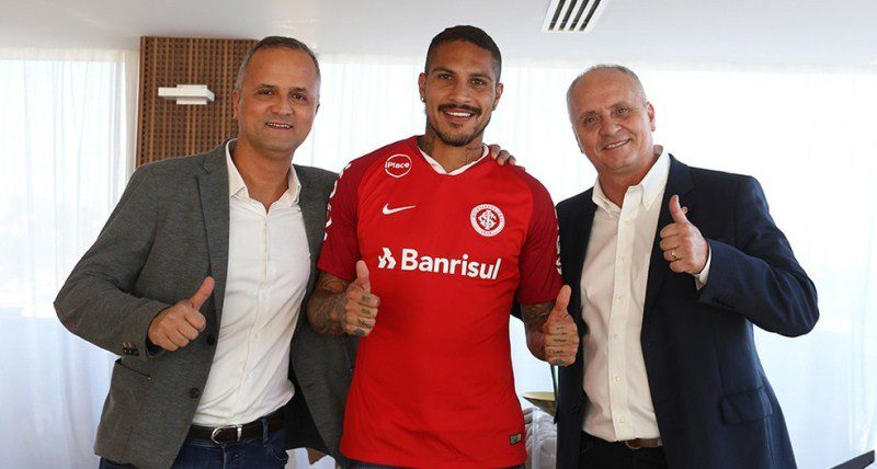 Guerrero assina contrato com o Internacional