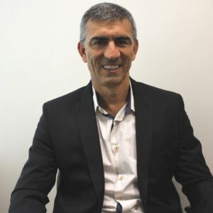 "Banestes continuará público", diz governador eleito