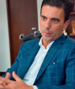 Entrevista: Leo de Castro avalia o setor industrial