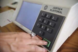 Justiça eleitoral alerta sobre fake news
