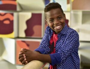 Talento do The Voice Kids se apresenta na Serra