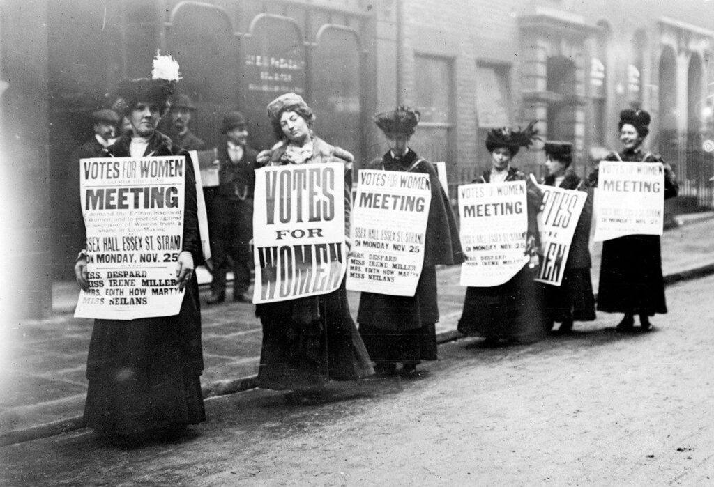 Mulheres poderosas celebram conquistas ao longo dos anos