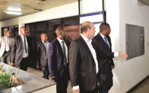 Cariacica vira referência em transparência para Moçambique