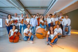 Camerata Sesi se apresenta ao lado do Coral Brasil Ensemble