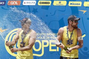 Mesmo com dupla provisória, capixaba Alison conquista etapa