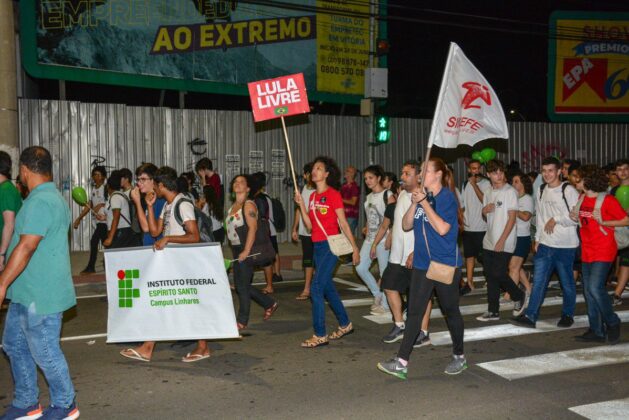 Protestos pela Educação