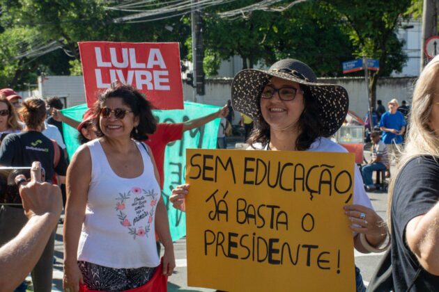 Greve Geral contra reforma da Previdência e corte na educação