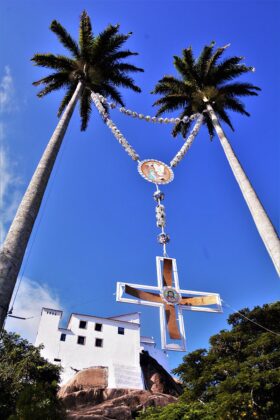 Exuberância e religiosidade caminhando lado a lado