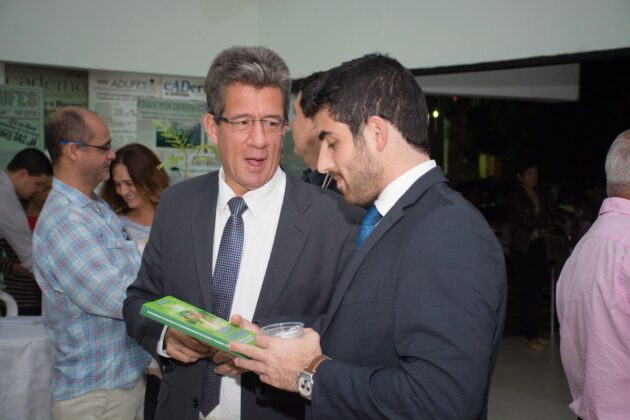 Lançamento do livro Educação e Gestão Ambiental