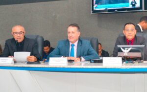 Prefeito de Vitória presta contas do primeiro semestre