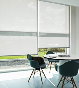 Cortinas feitas com plásticos reciclados retirados dos oceanos