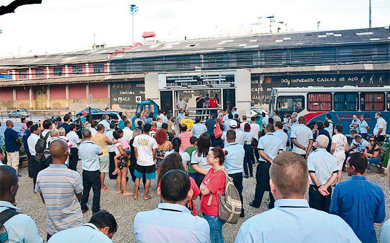 Na segunda-feira, dia 12 de agosto, a greve dos rodoviários foi mantida após assembleia, porque a categoria não havia aceitado as 10 propostas encaminhadas pelo Governo do Estado