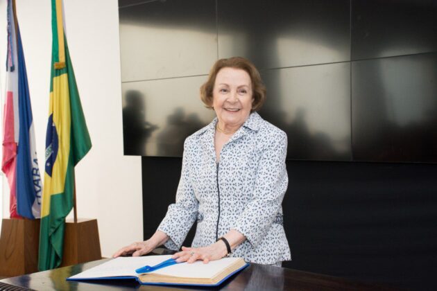 Jaqueline Moraes assume governo interinamente