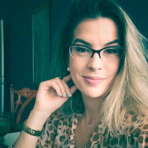 Roda de conversa, bordado e música na Oca Roda de conversa, bordado e música na Oca