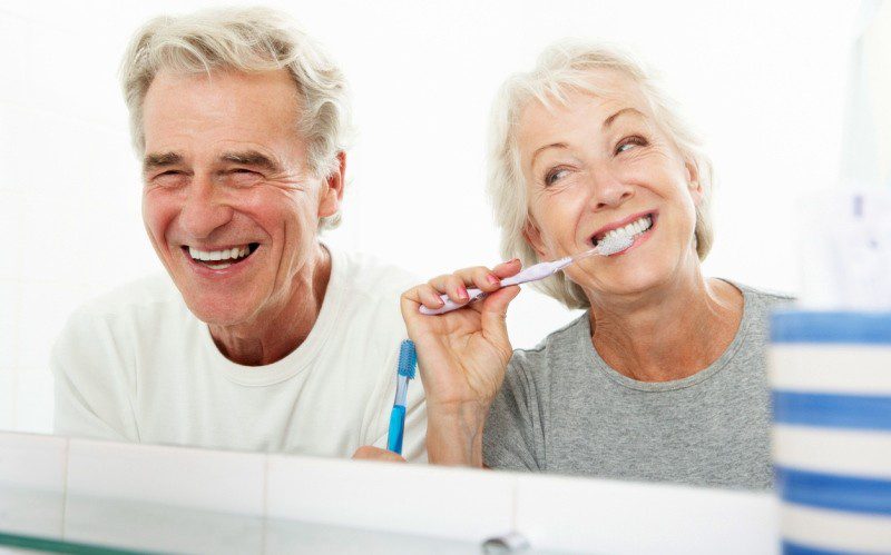 Cerca de 50% dos idosos já não tem dentes naturais