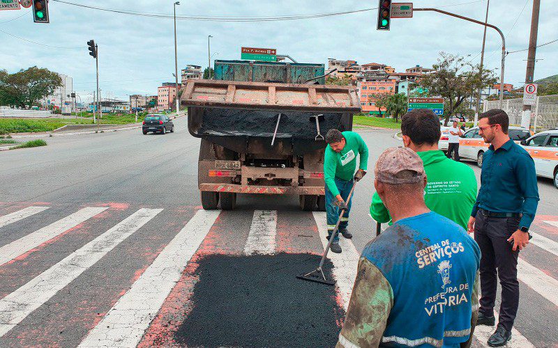 Ação da prefeitura de Vitória nas ruas