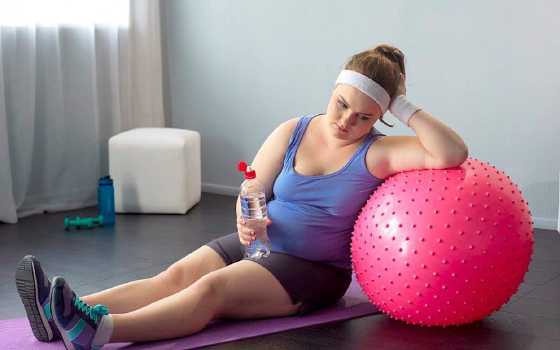 Não às dietas restritivas e exercícios rigorosos no verão!