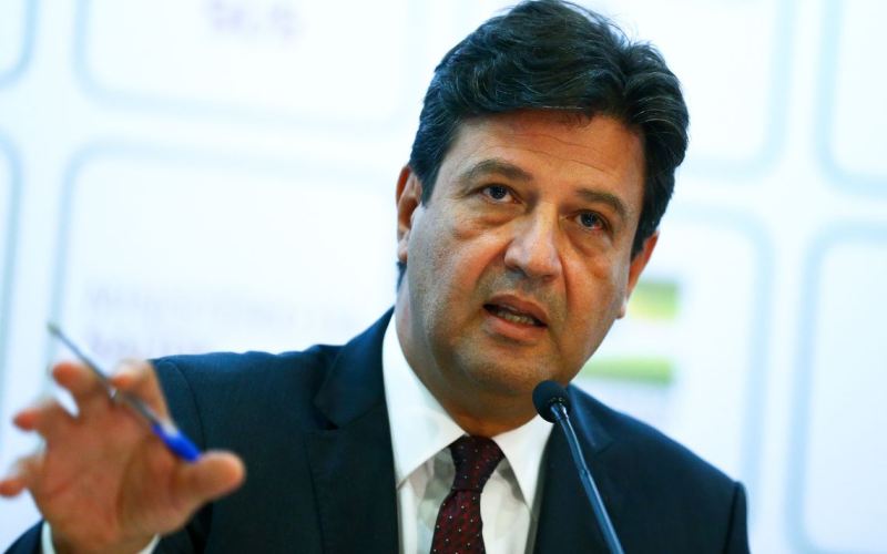 Ministro da Saúde alerta sobre suspeitos de coronavirus