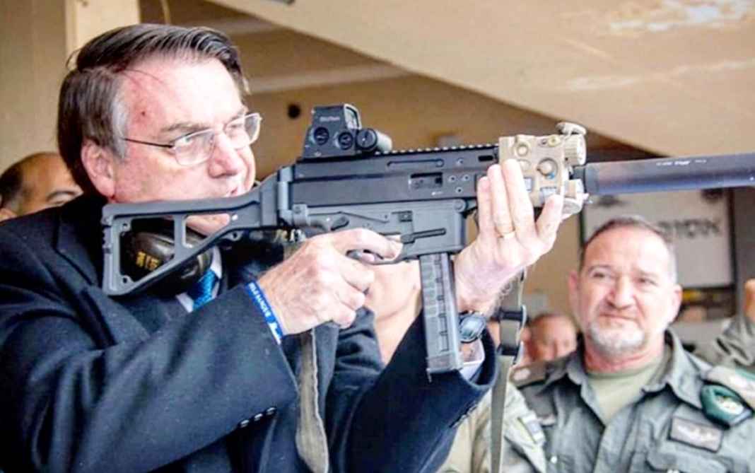 Bolsonaro-arma