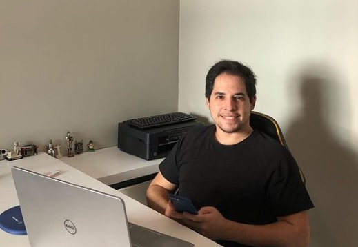 Posso viajar para outro país estando vacinado contra a covid-19?
