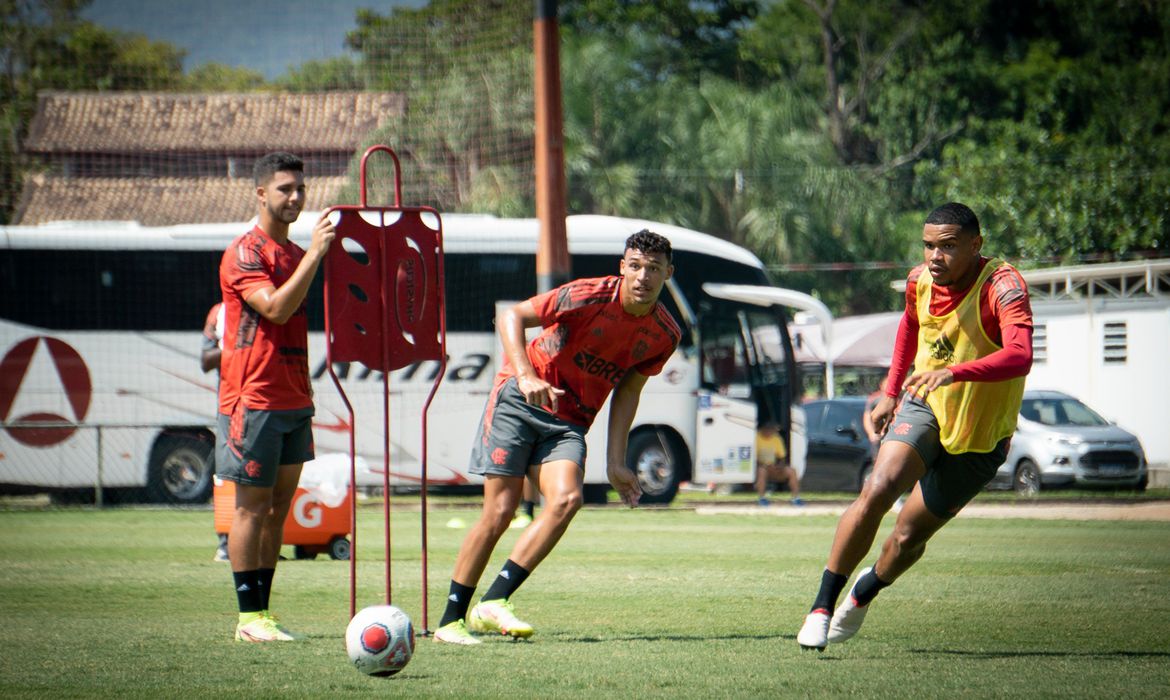 ESBrasil-flamengo_estreia_treino_carioca