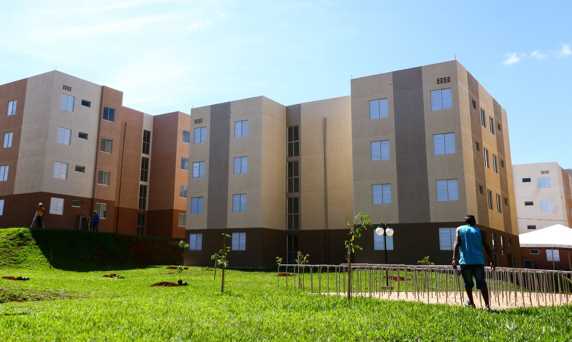 ESBrasil-Programa-habitacional