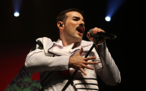 esbrasil-andre-abreu-vocalista-queen-celebration-in-concert
