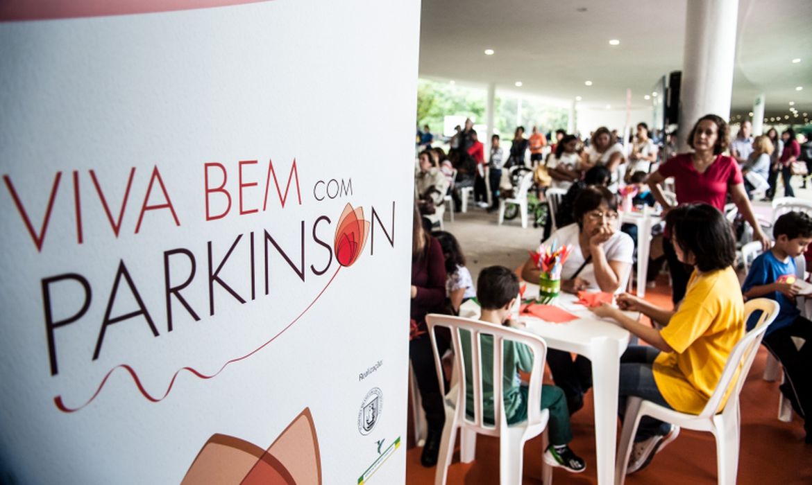 ESBrasil-ESTUDO-PARKINSON