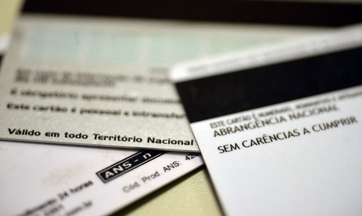 ESBrasil-planos-de-saúde