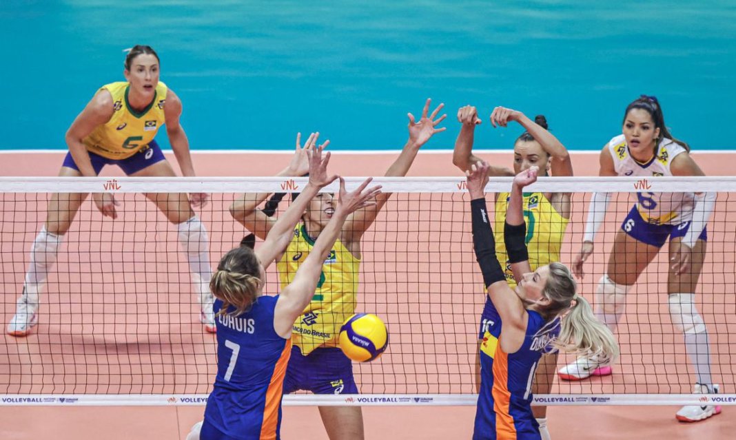 Foto_võlei_feminino_Brasil_LigadasNações_Revista_ES_Brasil