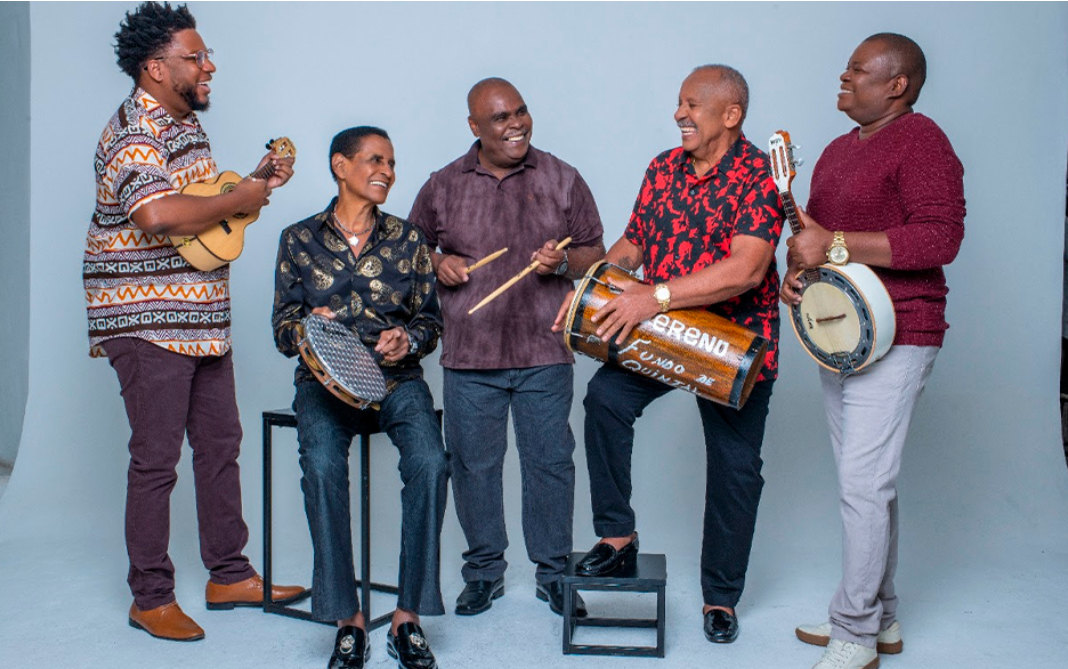 esbrasil-grupo-fundo-quintal