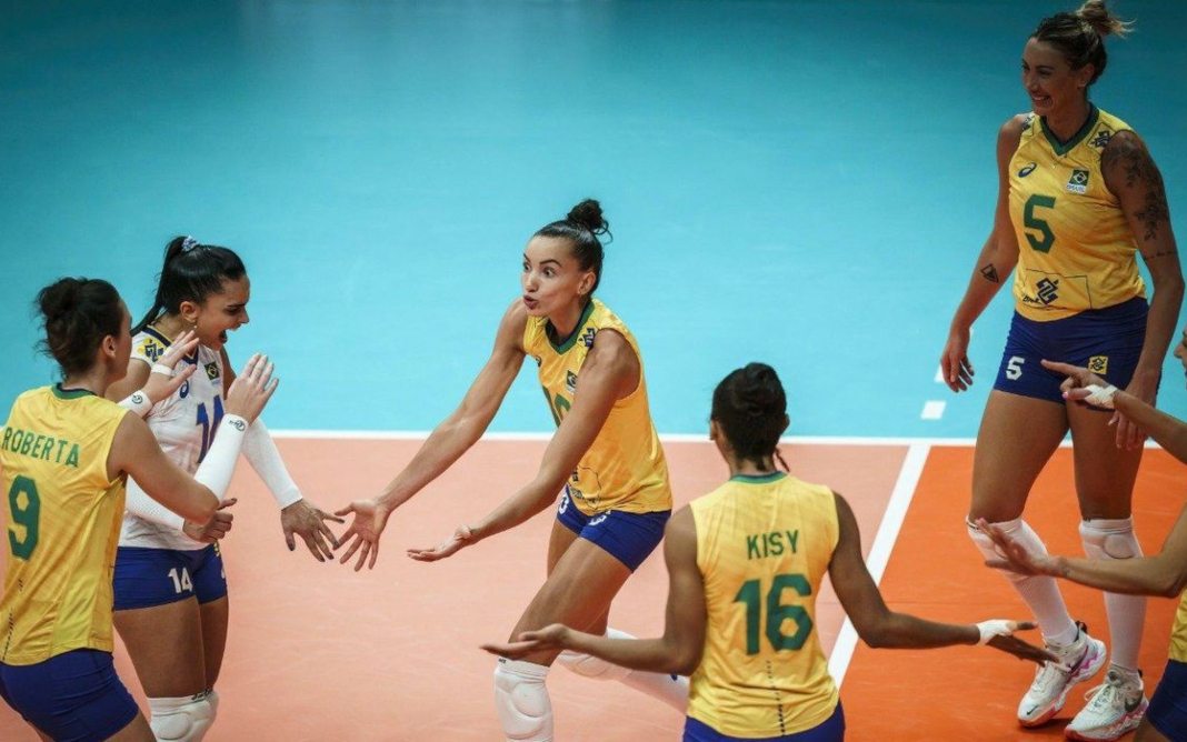 Em clima de revanche, Brasil vence Itália no Mundial de Vôlei Feminino - Foto: Reprodução Twitter/Time Brasil