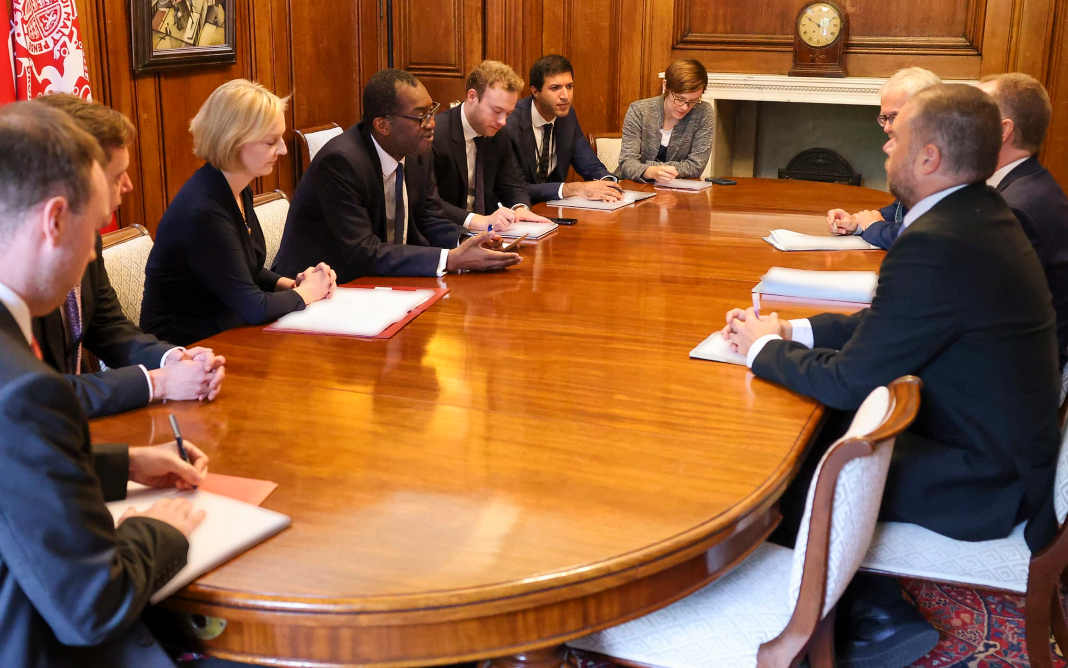 liz_truss_reino_unido_inglaterra_ESBrasil