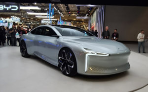 Salão do Automóvel de Paris volta após 4 anos com foco em elétricos Hopium_carro_ESBrasil