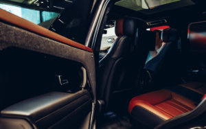 Range Rover Sport chega ao país renovado e esbanjando luxo