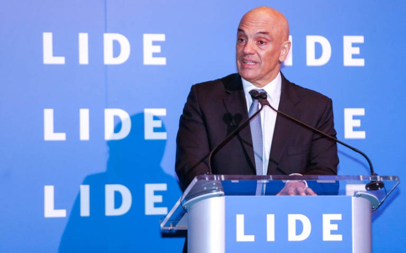 Presidente do TSE cobra leis contra milícia digital - Foto: Reprodução