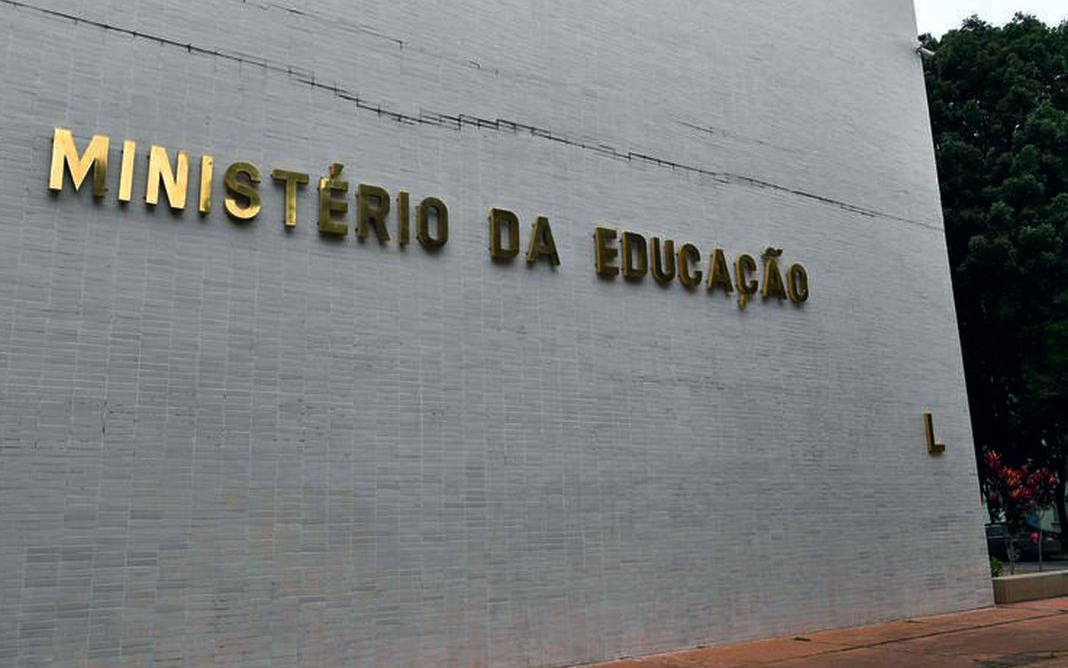 ministerio_educacao_ES-Brasil