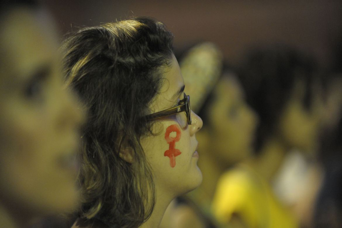 Ales debate luta feminina por garantia de direitos