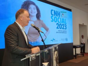 Governo lança CNH Social com 7 mil vagas para 2023