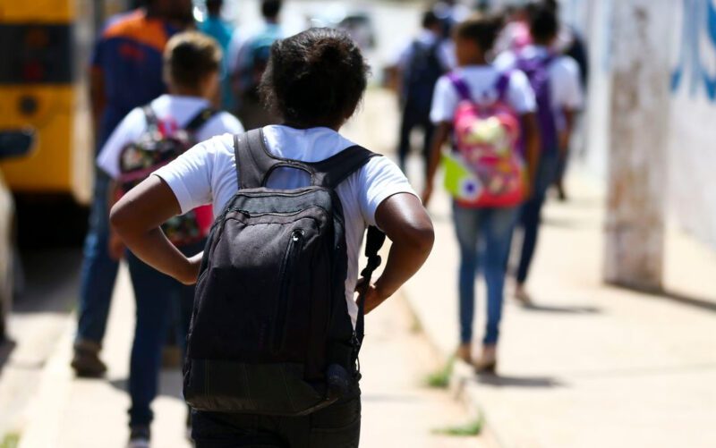 Ales discute criação de programa “Escola sem Violência”