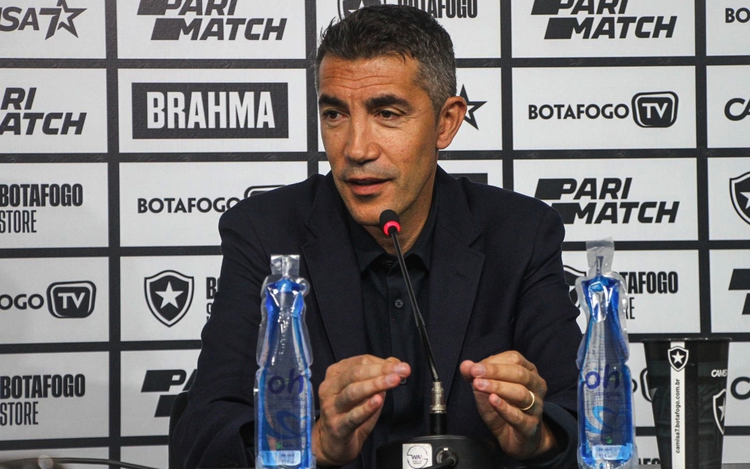 Lage explica ida ao Botafogo após descartar Corinthians e Atlético-MG: 'Momentos diferentes' - Foto: Arthur Barreto / BFR