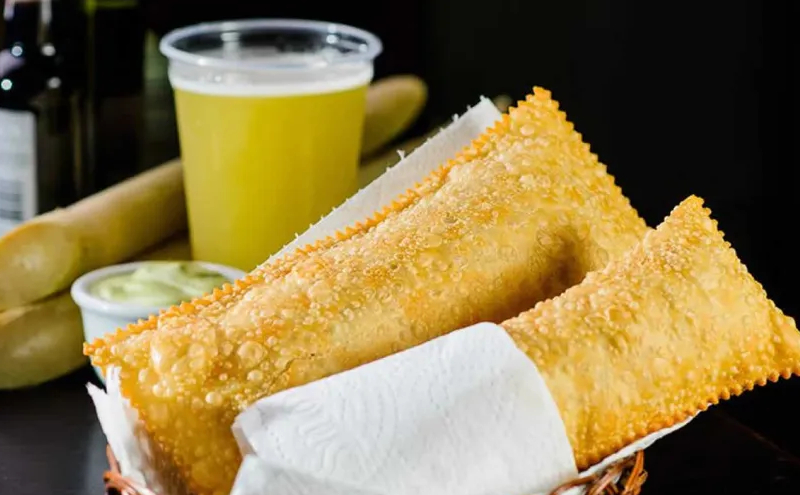 Pastel e Caldo de Cana