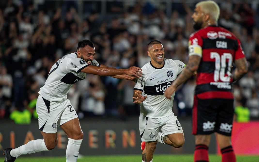 Flamengo é superado pelo Olimpia e dá adeus à Libertadores - Foto: Reprodução Twitter / elClubOlimpia